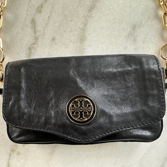 Tory Burch Mini Robinson Crossbody Purse, Black Leather with Gold Chain - Picture 4 of 16